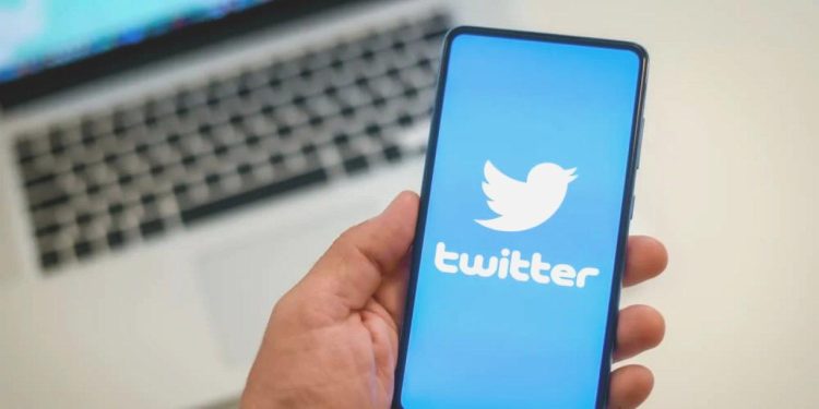 Twitter çeviri özelliğini kapattı! Pekala Twitter çeviri özelliğini neden kaldırdı? Çeviri özelliği paralı mı olacak?
