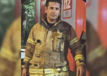 Ümraniye’deki yangında düşerek yaralanan itfaiye eri hayatını kaybetti