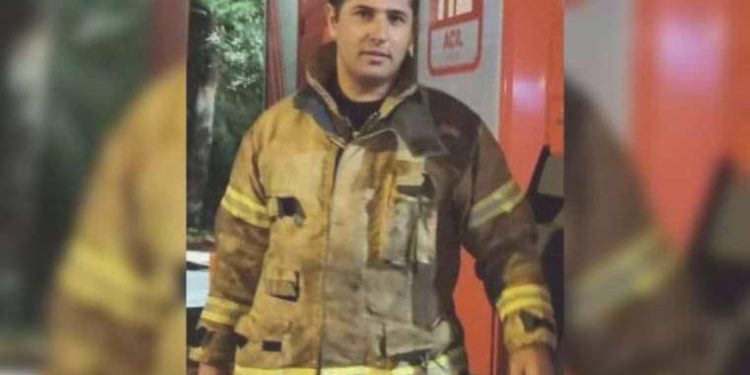 Ümraniye’deki yangında düşerek yaralanan itfaiye eri hayatını kaybetti