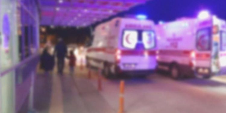 Uşak’ta 24 kişi besin zehirlenmesi kuşkusuyla hastaneye kaldırıldı