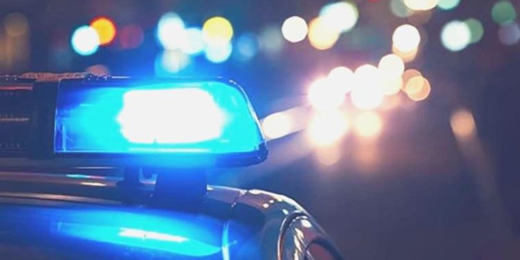 Üzerine elektrik direği düşen motosiklet şoförü hayatını kaybetti