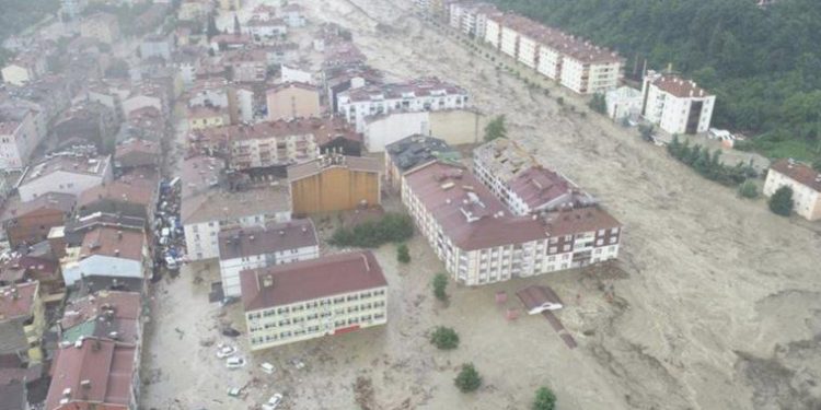 Uzman isimden Karadeniz için korkutan ihtar: Harikulâde durumlar yaşanabilir