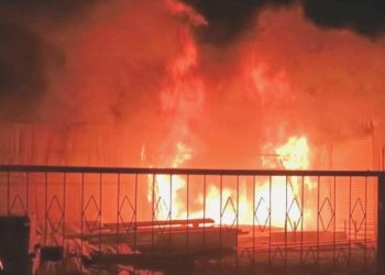 Van’da sanayi sitesinde yangın!