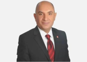 Yeni CHP MYK üyesi Tahsin Tarhan kimdir? Tahsin Tarhan kaç yaşında, nereli?