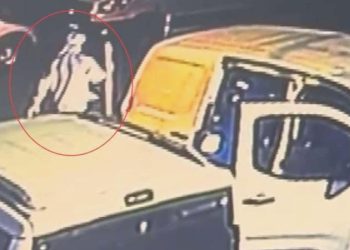 Yer: Bağcılar… Dubalarla yol kapatıp ‘2 milyonluk’ eser çaldılar!