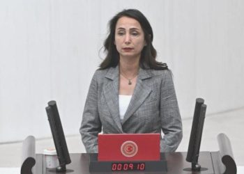 Yeşil Sol Parti’nin Meclis Lider Adayı Tülay Hatimoğulları Oruç oldu