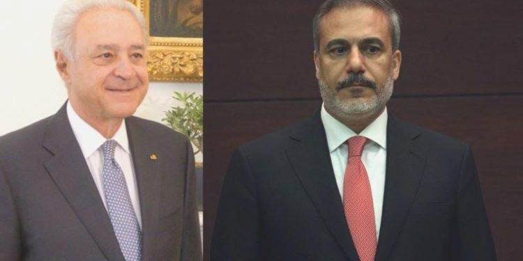 Yunan basını: Fidan ile Kaskarelis, sondaki göçmen problemini çözdü