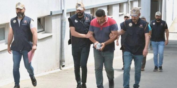 Yurtdışına kaçış ve gaybubet konutuna geçiş hazırlığı yapan FETÖ’cülere operasyon