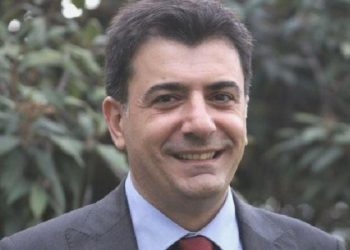 Zeynel Emre kimdir? CHP Hukuk ve Seçim İşleri Genel Lider Yardımcısı Zeynel Emre kaç yaşında, nereli? Zeynel Emre hangi misyonlarda bulundu?