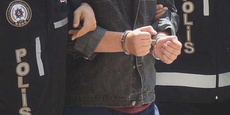 3 vilayette FETÖ’nün finans kaynaklarına operasyon: 6 gözaltı