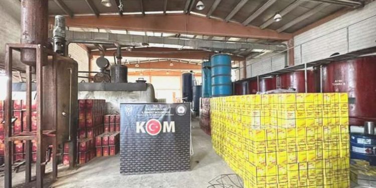 6 vilayette kaçak akaryakıt operasyonu: 16 kuşkulu gözaltına alındı!