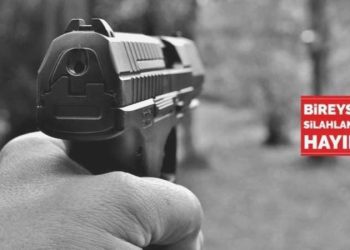 Adana’da arabadan rastgele ateş edilmesi sonucu 15 yaşındaki çocuk öldü