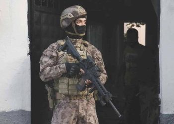 Adana’da organize kabahat örgütüne şafak baskını: Çok sayıda gözaltı var