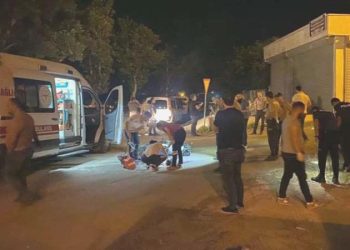 Adana’da sokak ortasında silahlı çatışma: Yoldan geçerken vurulan 5 şahıstan 1’i öldü