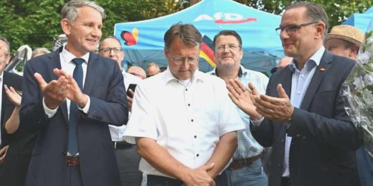 AfD birinci sefer kaymakamlık seçiminden zaferle çıktı