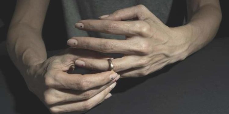 AİHM: Türkiye’de boşanmış bayanların tekrar evlenmek için 300 gün beklemesi ayrımcılık