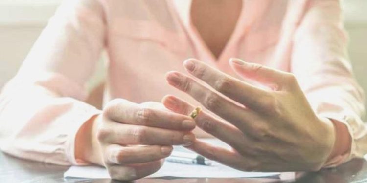 AİHM’den Türkiye’deki boşanmış bayanlar için karar