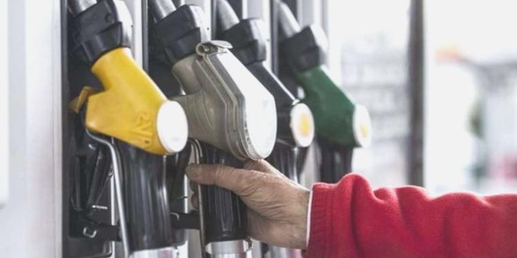 Akaryakıta dev artırım yolda!