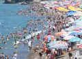Akçakoca’da kıyılar tatilin son gününde de dolu