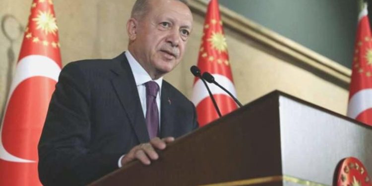 AKP MKYK Erdoğan başkanlığında toplandı