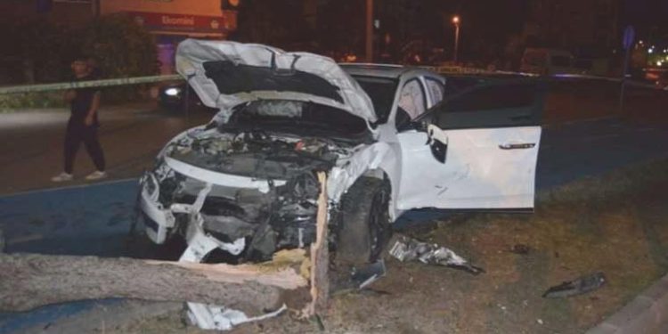 Aksaray’da iki araba çarpıştı: 3’ü çocuk 6 yaralı