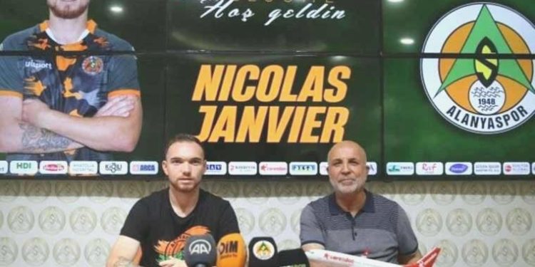 Alanyaspor, 3 transferini birden açıkladı