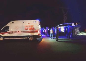 Amasya’da bayram dönüşü feci kaza! 17 yaralı var