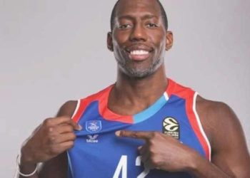 Anadolu Efes’ten, Bryant Dunston’a veda