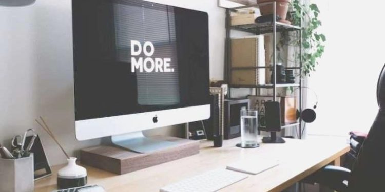 Apple, mevcut olanlardan farklı bir monitör üzerinde çalışıyor