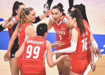 Bayan atletlerimiz muvaffakiyete doymuyor: Gurur tablosu!