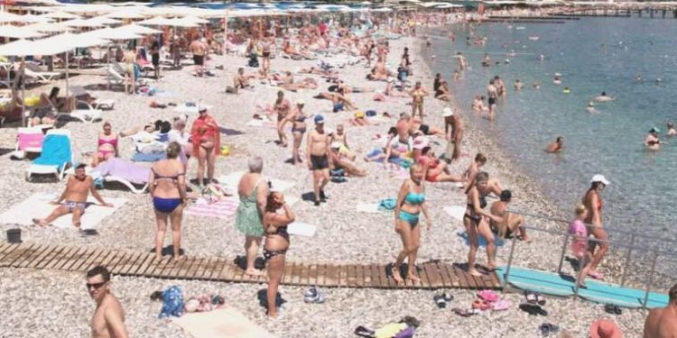 Bayramda Kemer’e akın ettiler… ‘Yüzde yüz doluluk oranına ulaştık’