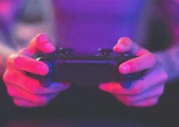 Bilgisayar hengamesi kanlı bitti, oğluna kurşun yağdırdı!