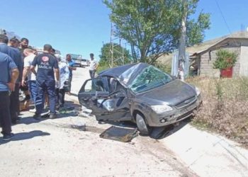 Bitlis’te feci kaza! İki araç birbirine girdi, 5 kişi yaralandı