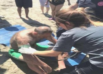 Boğulma tehlikesi atlatan yurttaşı itfaiye kurtardı