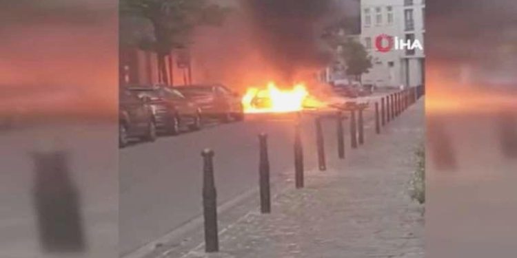 Brüksel’de polis teyakkuzda