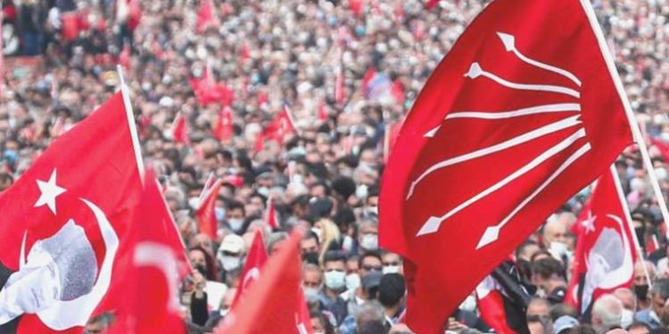 Burhanettin Bulut’tan ‘yerel seçim’ iletili ‘değişim’ çıkışı: Yeni takımlarla sonuç alınabilir