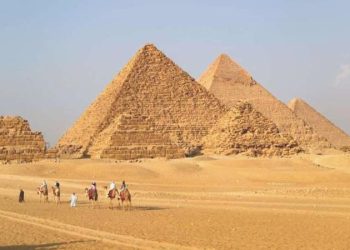 Büyük Giza Piramidi’nde kapalı bir koridor keşfedildi