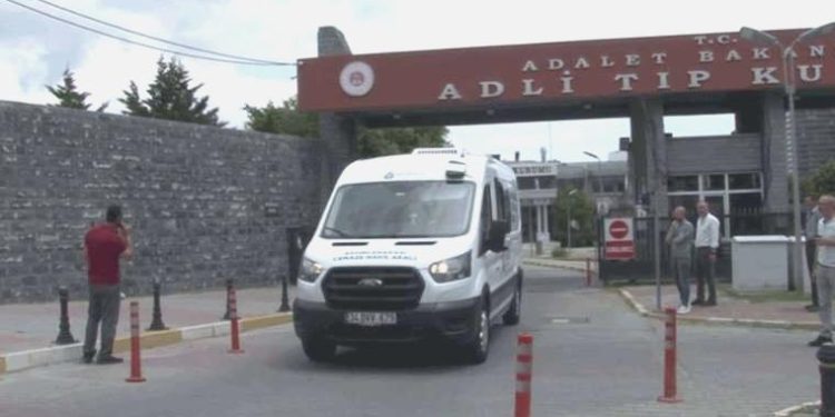 Büyükada’da bir bayan meyyit bulundu