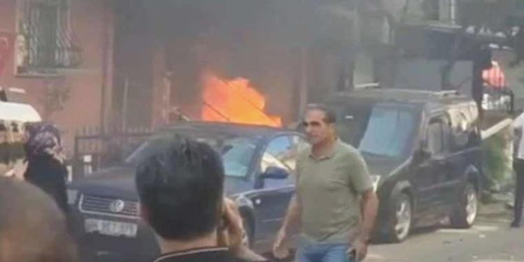 Çekmeköy’de doğalgaz patlaması: 3 kişi yaralandı!