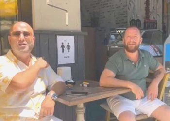 Çeşme’de ‘tuvalet 50 lira’ yazısını asan işletmeci: ‘Mağdur olduğumuz için astık’