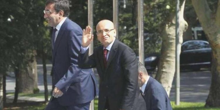 Cevdet Yılmaz ile Mehmet Şimşek’ten BAE’ye ziyaret