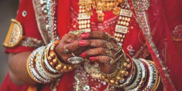 ‘Çeyiz nedeniyle onlarca erkek beni reddetti’