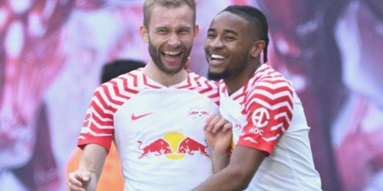 Chelsea, Christopher Nkunku’yu resmen açıkladı