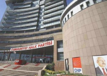 CHP’de İmamoğlu ve Özel’in son açıklamaları ‘geri adım’ olarak yorumlandı: Seçime Kılıçdaroğlu’yla
