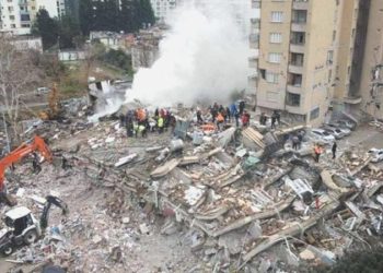 CHP’li Ahmet Akın’dan iktidara zelzele konutları maliyeti eleştirisi: Depremzedeleri kandırmayın