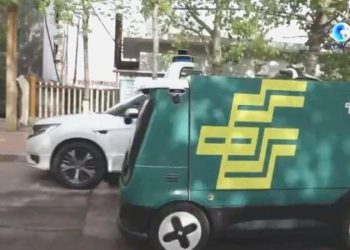 Çin’de insansız teslimat araçları faaliyete girdi