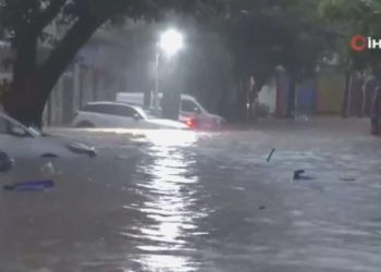 Çin’deki sel felaketinde 15 kişi öldü, 4 kişi kayboldu