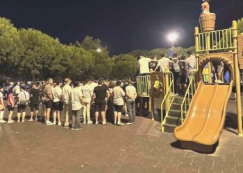 Çocuk parkında vahim olay! Herkesin gözü önünde öldürüldü…