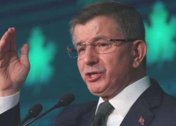 Davutoğlu’ndan Erdoğan’a ‘nas’ eleştirisi: Sonuçları olumsuz olursa lideri değiştirecek!
