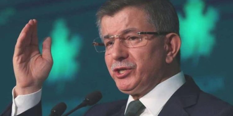 Davutoğlu’ndan Erdoğan’a ‘nas’ eleştirisi: Sonuçları olumsuz olursa lideri değiştirecek!